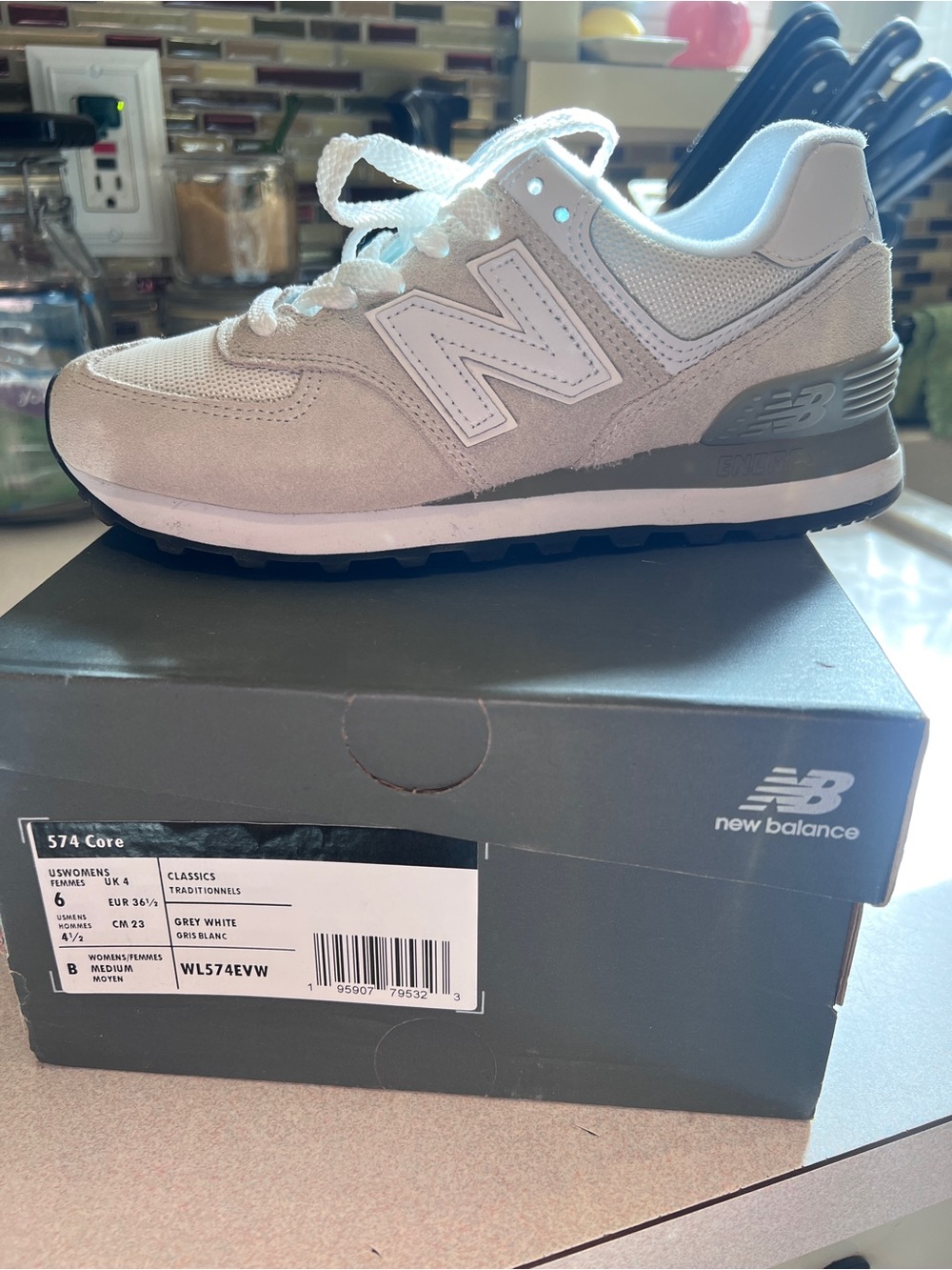 New Balance 574 Suede & Mesh Sneaker - Grey/White